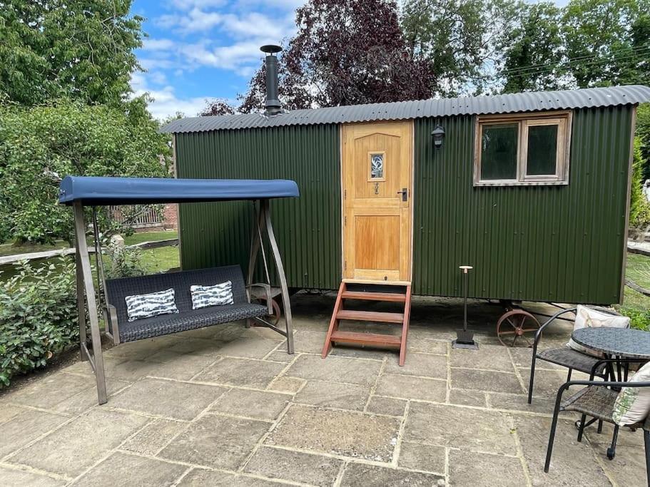 Forest View Shepherd Hut Ewhurst Exterior foto